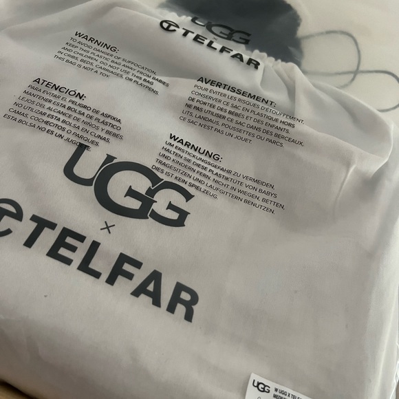 Telfar/Ugg - Picture 5 of 5